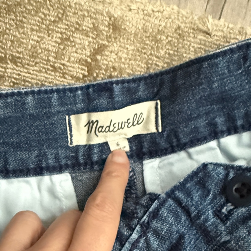 Madewell Dark Denim Shorts - Picture 3 of 4